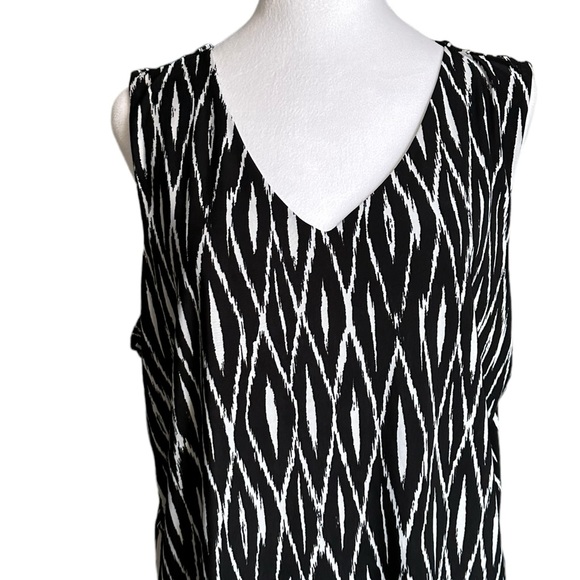 NWD New Woman Design Black & White Sleeveless Top Size2X - Picture 7 of 17